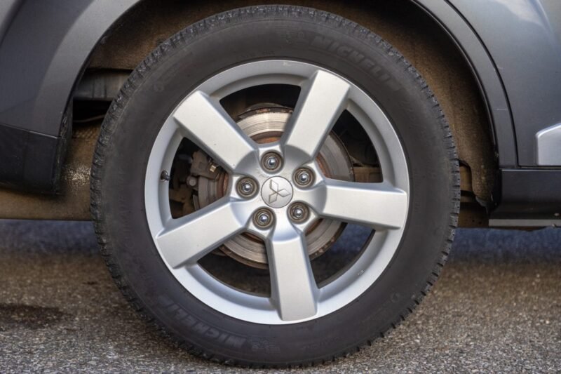 MITSUBISHI OUTLANDER 2.0 DI-D 140CV ✨ Distribution à jour - 7 places - Radar de recul