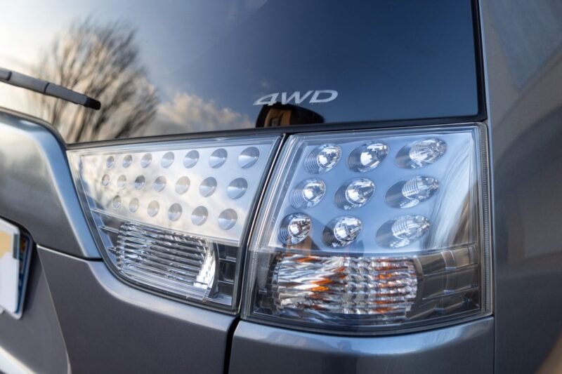 MITSUBISHI OUTLANDER 2.0 DI-D 140CV ✨ Distribution à jour - 7 places - Radar de recul