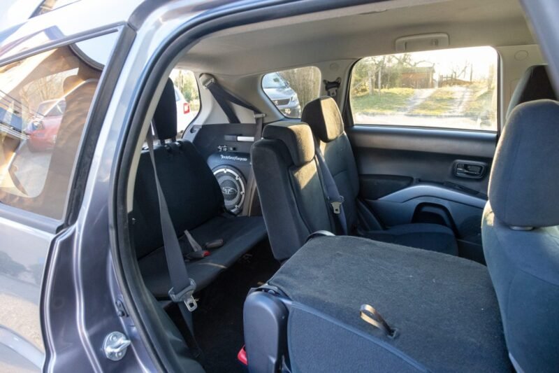 MITSUBISHI OUTLANDER 2.0 DI-D 140CV ✨ Distribution à jour - 7 places - Radar de recul