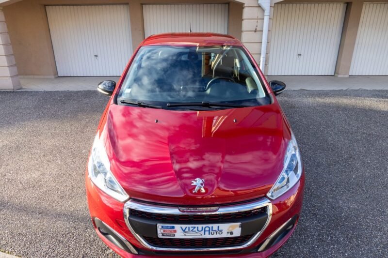 PEUGEOT 208 1.6 HDi 120cv GT Line ✨ Attelage - 6 vitesses - Car Play - Garantie 12 mois incluse