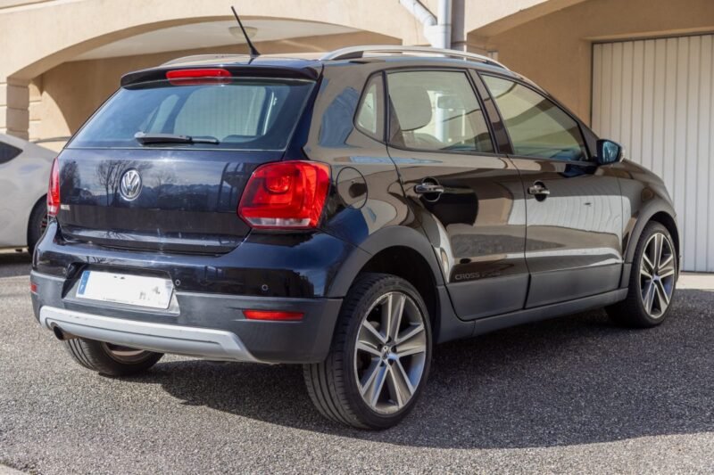 VOLKSWAGEN POLO CROSS 1.6 TDI 90 DSG 2010