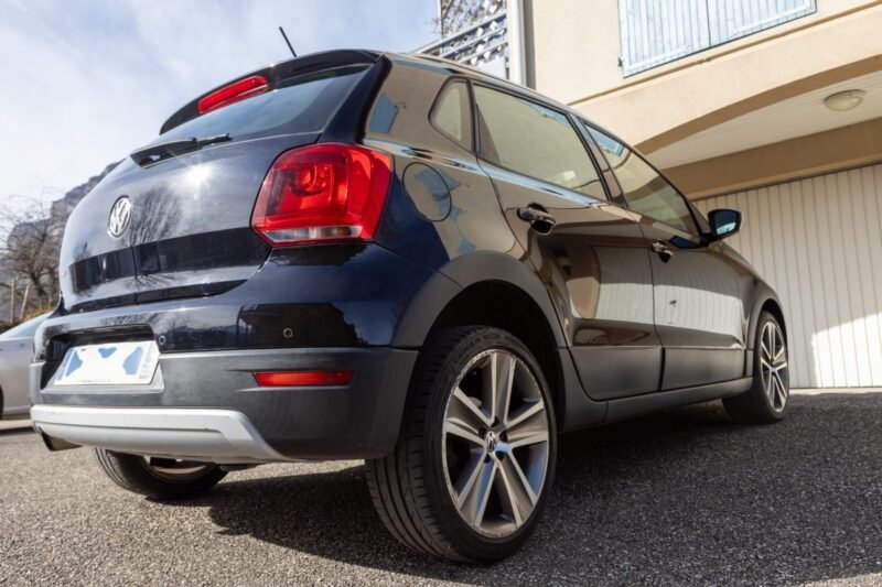 VOLKSWAGEN POLO CROSS 1.6 TDI 90 DSG 2010