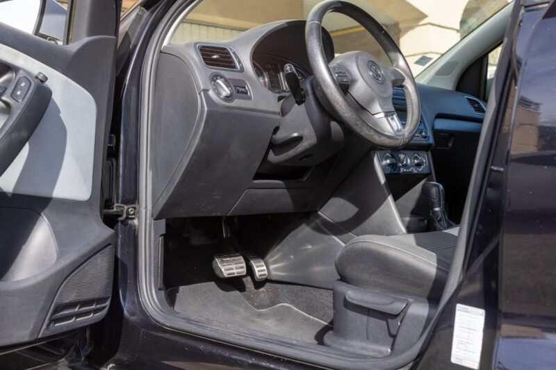 VOLKSWAGEN POLO CROSS 1.6 TDI 90 DSG 2010