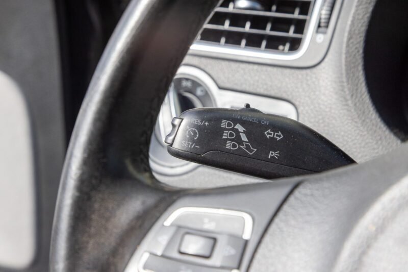 VOLKSWAGEN POLO CROSS 1.6 TDI 90 DSG 2010