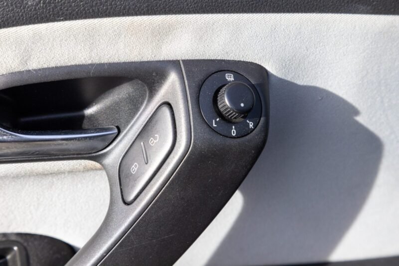 VOLKSWAGEN POLO CROSS 1.6 TDI 90 DSG 2010