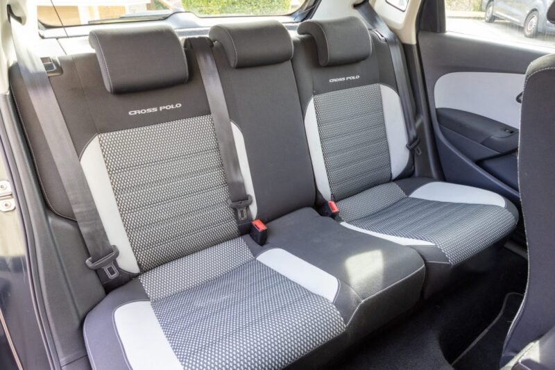 VOLKSWAGEN POLO CROSS 1.6 TDI 90 DSG 2010