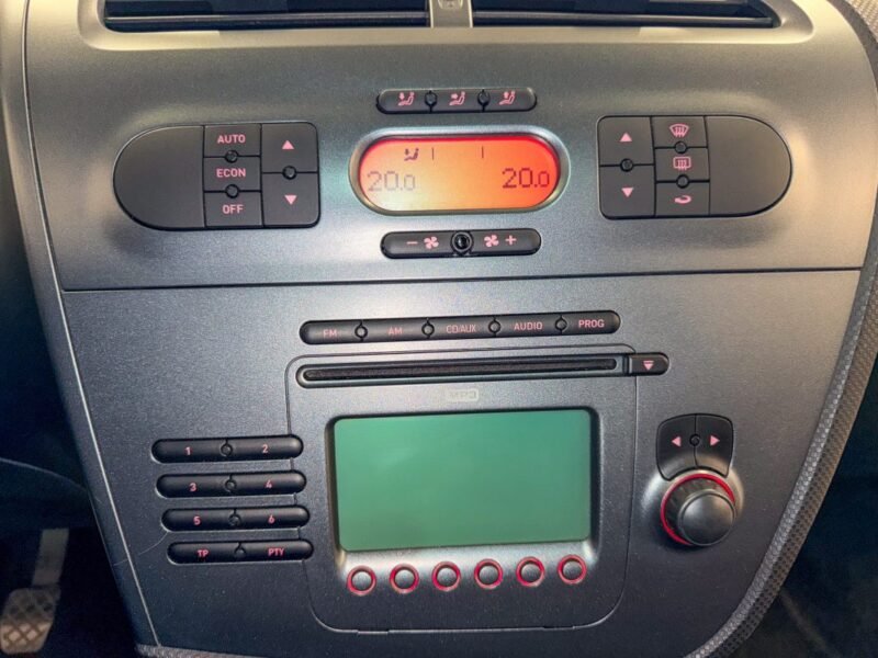 SEAT Leon 2.0 FSi 150cv finition FR ✨ Régulateur de vitesse - Double sortie d'échappement