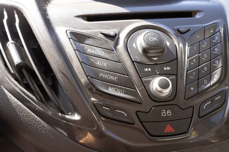 Ford Tourneo Courier 1.0 EcoBoost Titanium 100cv ✨ Distribution récente - Climatisation - Bluetooth 
