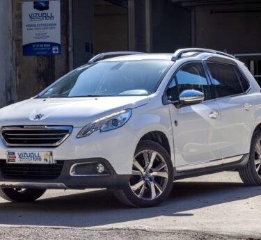 PEUGEOT 2008 1.2 PURE TECH 110 ALLURE 2015