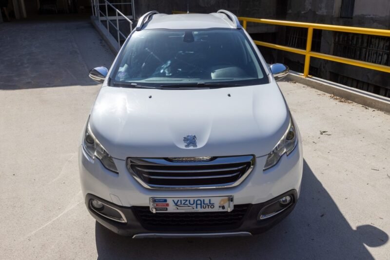 PEUGEOT 2008 1.2 PURE TECH 110 ALLURE 2015