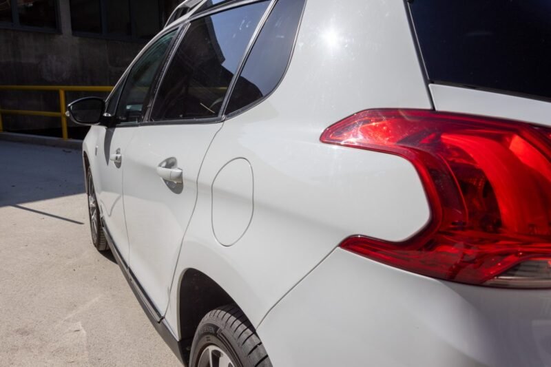 PEUGEOT 2008 1.2 PURE TECH 110 ALLURE 2015