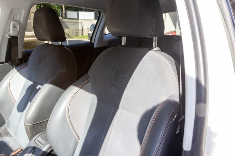 PEUGEOT 2008 1.2 PURE TECH 110 ALLURE 2015