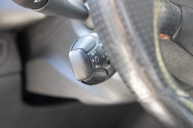 PEUGEOT 2008 1.2 PURE TECH 110 ALLURE 2015