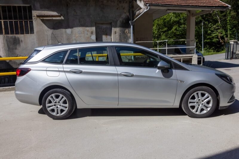 Opel Astra 1.6 CDTi Sports Tourer Edition 110cv ✨ Chaîne de distribution neuve - Garantie 6 mois