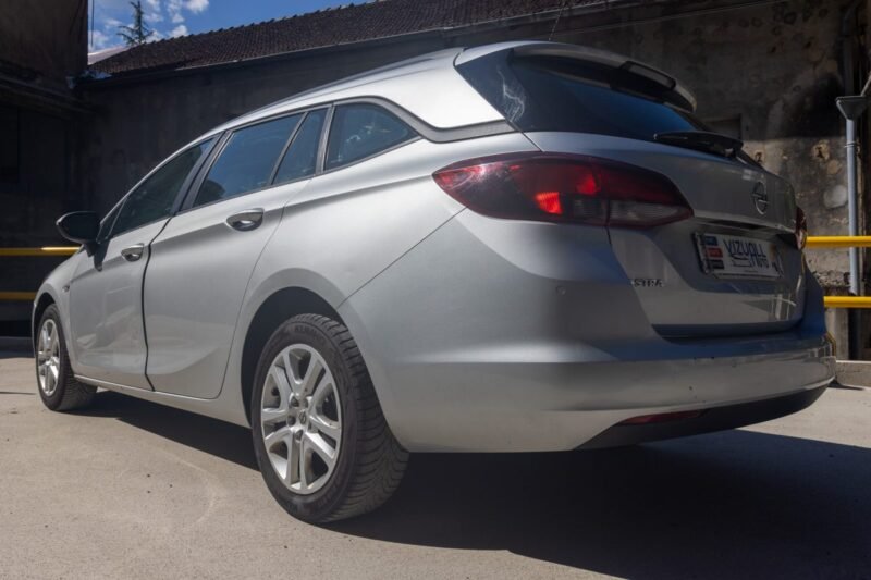 Opel Astra 1.6 CDTi Sports Tourer Edition 110cv ✨ Chaîne de distribution neuve - Garantie 6 mois