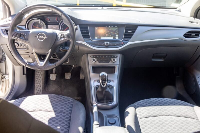 Opel Astra 1.6 CDTi Sports Tourer Edition 110cv ✨ Chaîne de distribution neuve - Garantie 6 mois