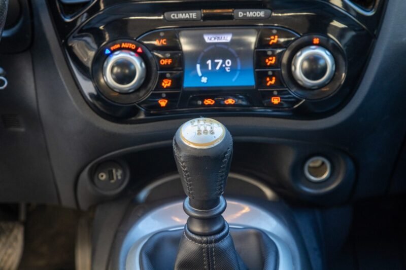 NISSAN JUKE TEKNA 2015