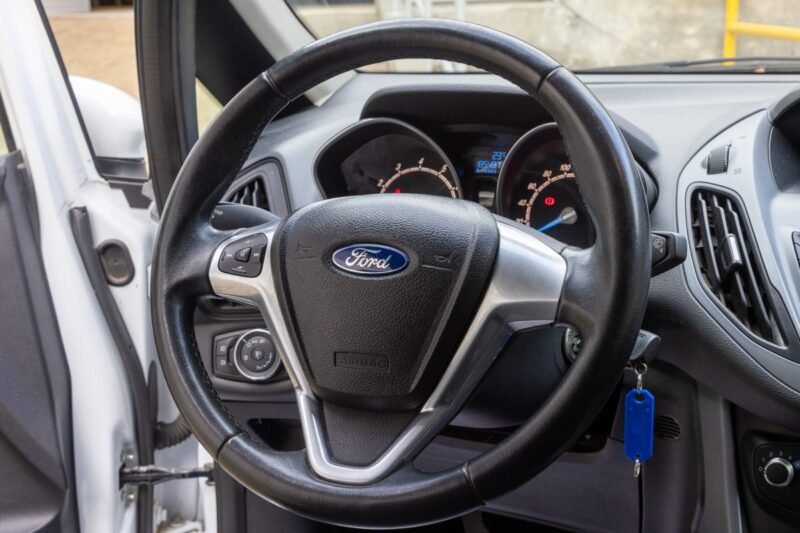 FORD B-MAX 1.4 90 TREND 2013