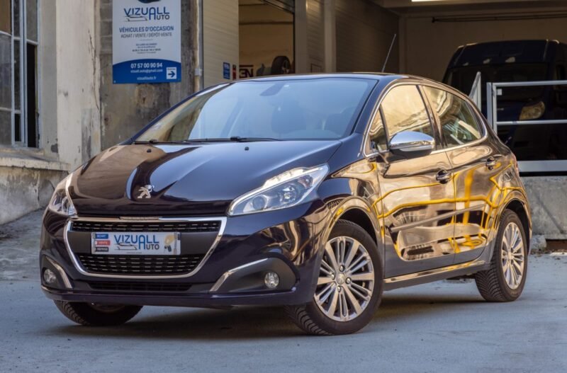 PEUGEOT 208 1.2 PURE TECH 110 ALLURE BUSINESS 2017
