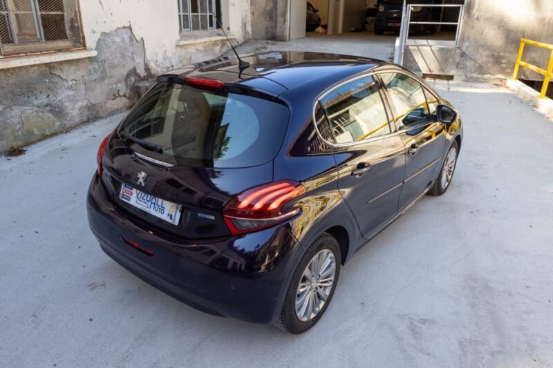 PEUGEOT 208 1.2 PURE TECH 110 ALLURE BUSINESS 2017