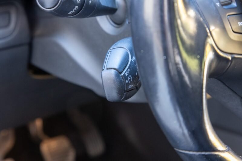 PEUGEOT 208 1.2 PURE TECH 110 ALLURE BUSINESS 2017